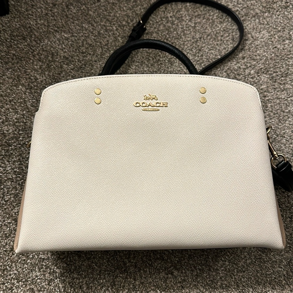Coach Woman Lillie Carryall Colorblock Signature Cream/Black/Tan